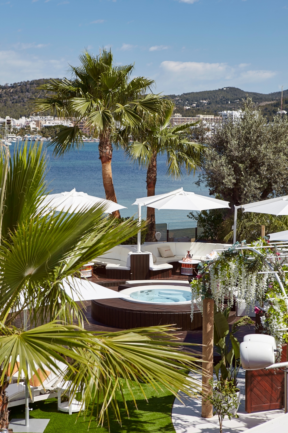 Ibiza The Mediterranean Party Paradise Chronic Silk